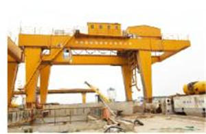 地鐵用門式起重機(jī)